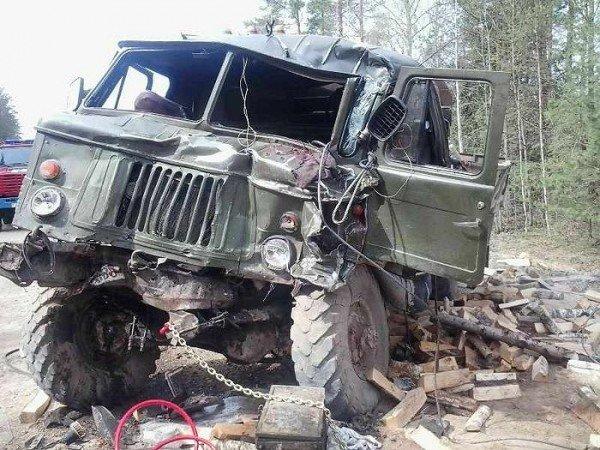 В Дагестане грузовик упал в обрыв высотой 20 метров